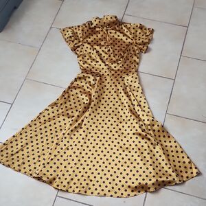Unique Vintage Mustard Polka Dot Midi Dress Size 4. New No Tags